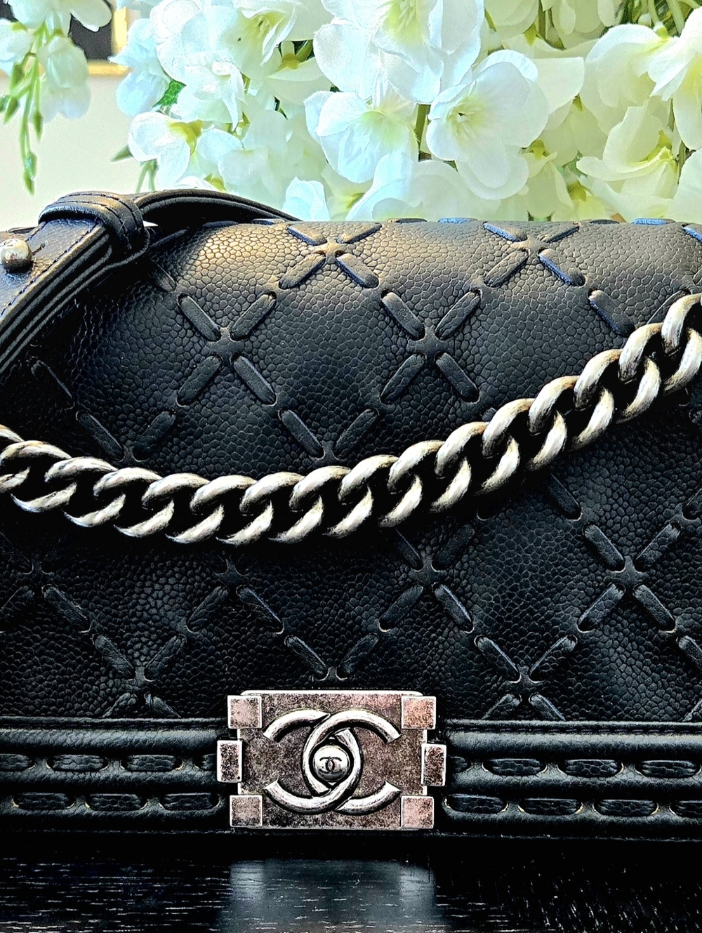 CHANEL Paris-Dallas Whipstich Cavia Leather Boy Bag Black-   Medium